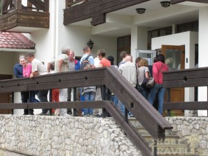 Очередь в кассу имени Поленова